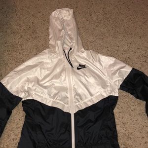 nike windbreaker
